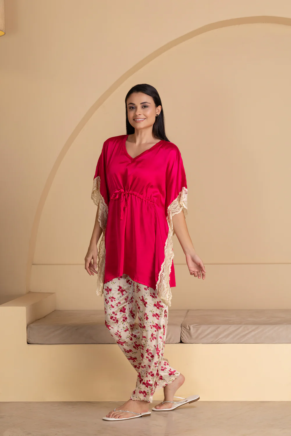 Hot pink satin Kaftan with lace - Image 3